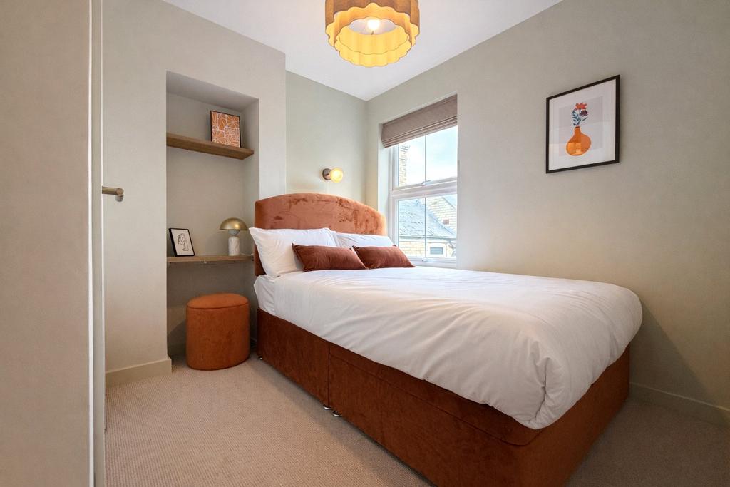 Apartment in Cambridgeshire - View 4