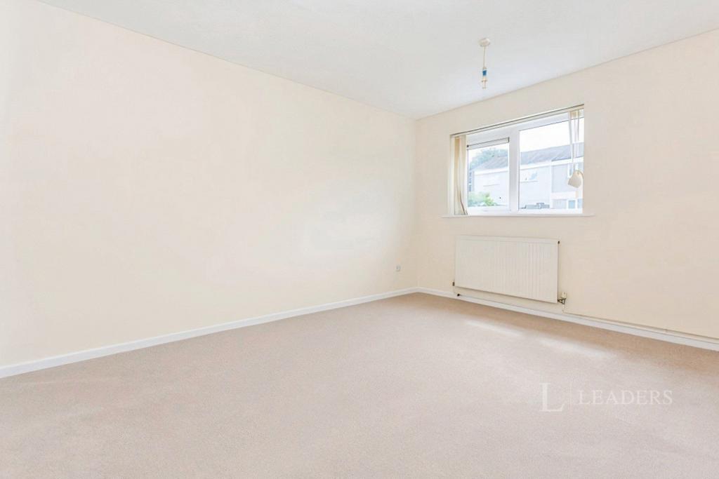 Apartment in West Midlands - View 4
