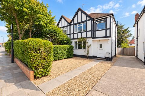 4 bedroom semi-detached house for sale, Dorchester Way, Harrow HA3