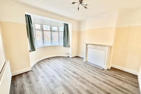 4 bedroom house to rent, Ridgeway Gardens, Ilford, IG4