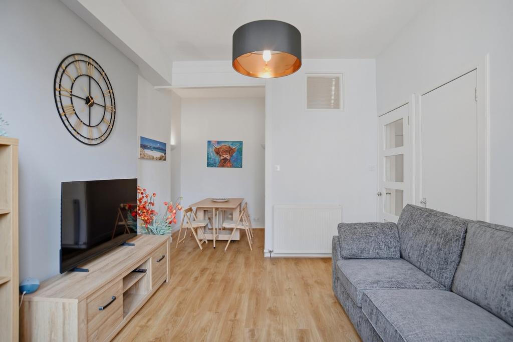 Apartment in Edinburgh - View 3