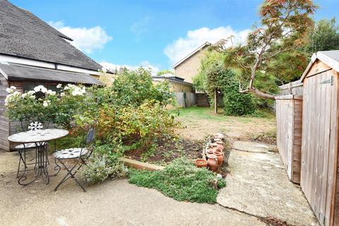 3 bedroom detached house for sale, Tolworth Road, Surbiton KT6