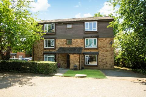 1 bedroom apartment to rent, Hambledon Close, Uxbridge UB8