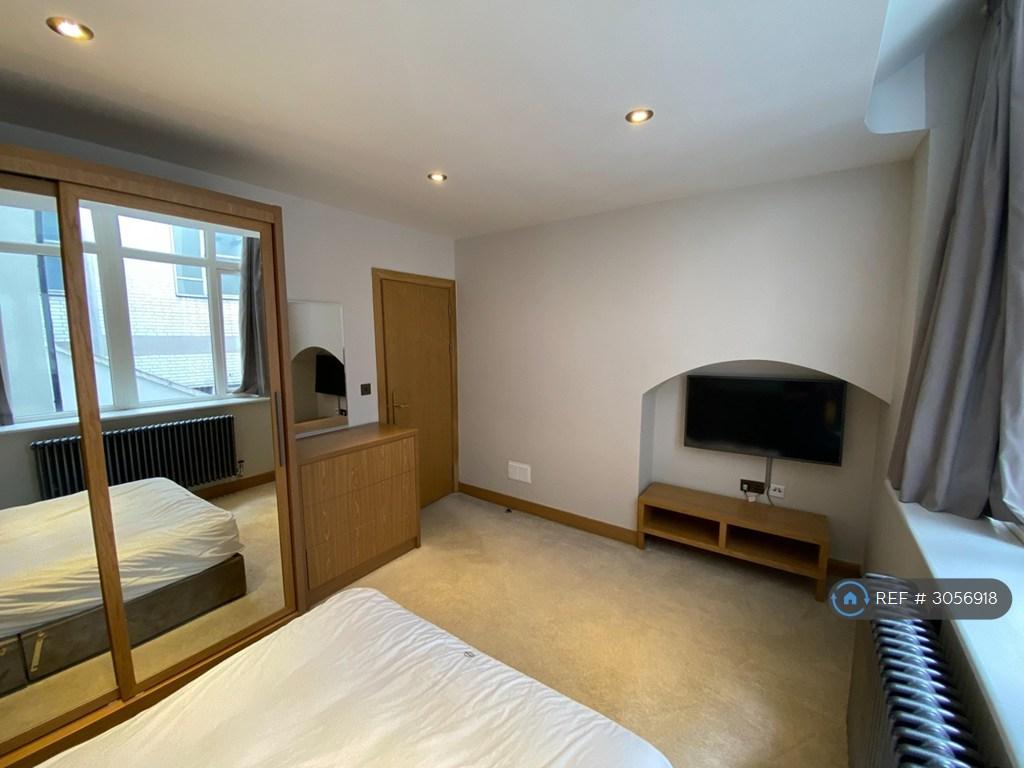 Apartment in Leeds - View 4