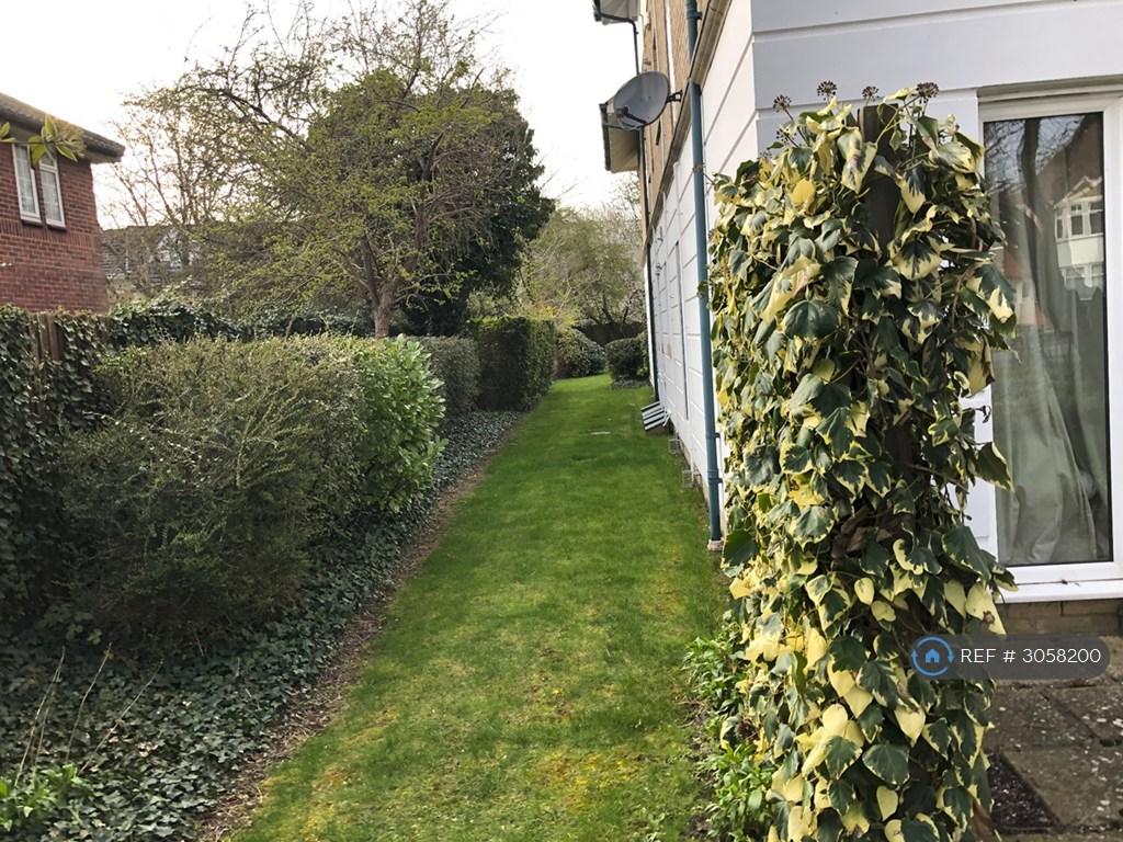 Apartment in Cambridge - View 4