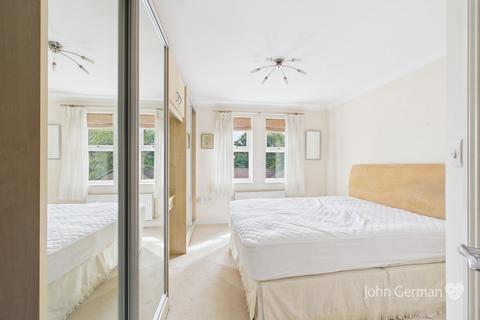 2 bedroom apartment for sale, Apartment 4, 14 St. Georges Close