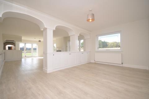 6 bedroom detached house to rent, Maldon Road, Margaretting, Ingatestone, Essex