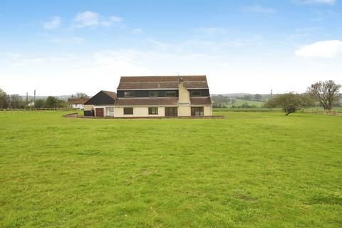 6 bedroom detached house to rent, Maldon Road, Margaretting, Ingatestone, Essex