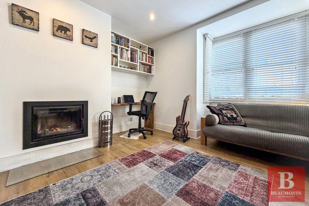 Apartment in Brighton - View 3