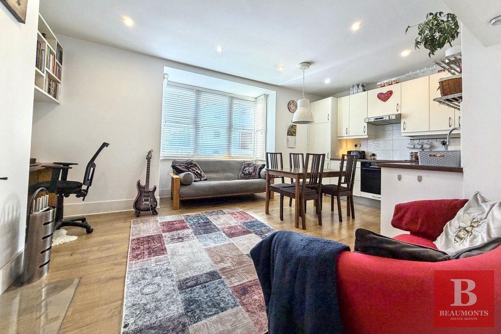 Apartment in Brighton - View 5