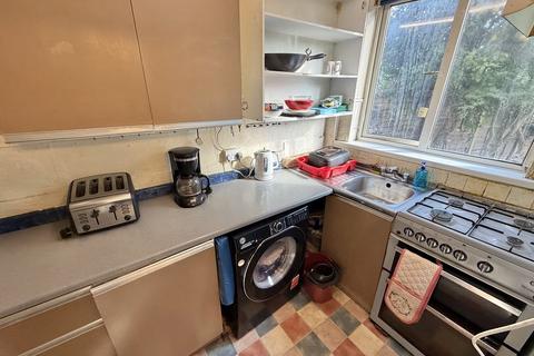 3 bedroom semi-detached house for sale, Oundle Road, Kingstanding, Birmingham, B44 8EN
