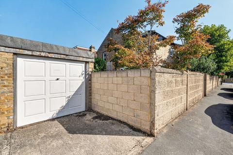undefined, Terrace Road, Walton-on-Thames