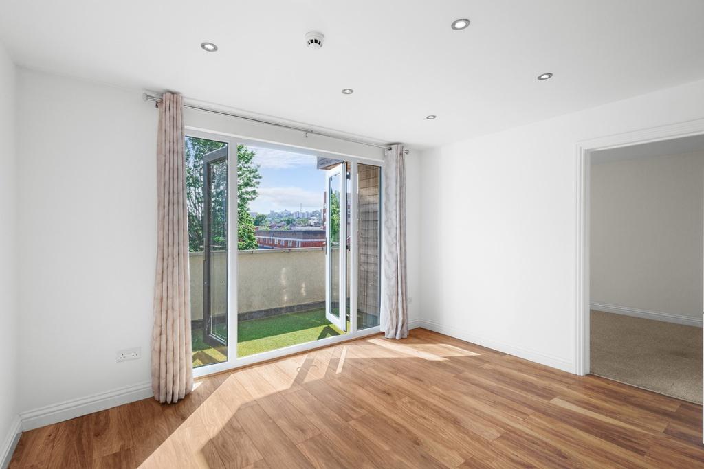 Apartment in Bristol - More