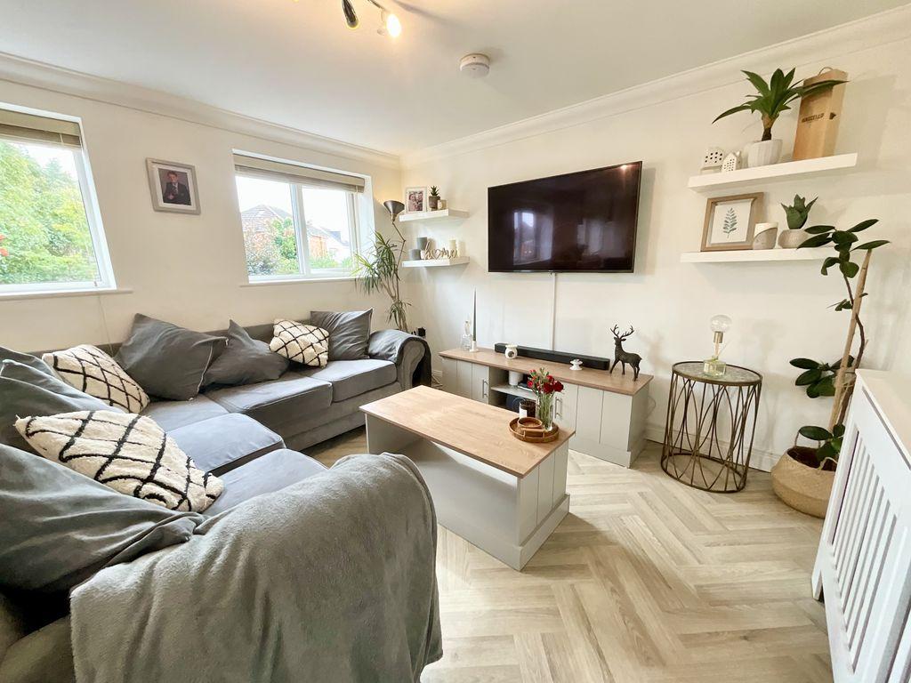 Apartment in Christchurch, Pokesdown, Bournemouth