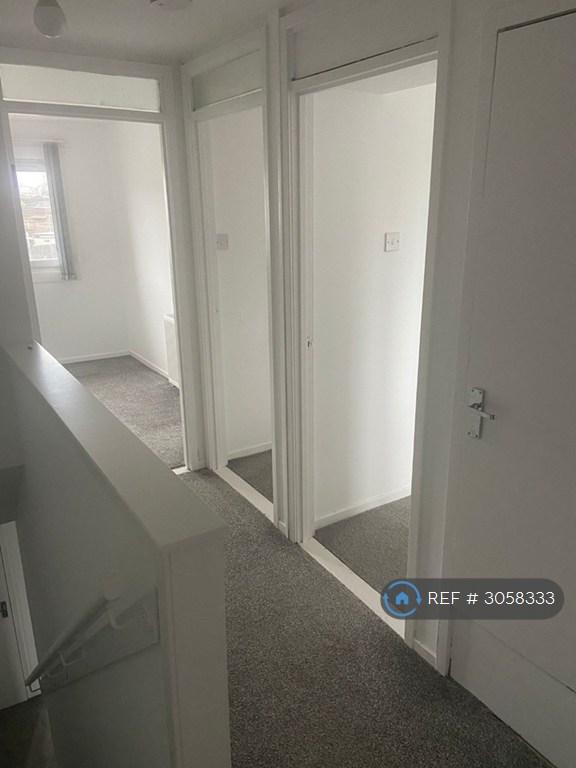 House in Baillieston, Glasgow - More