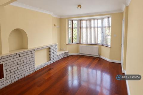 2 bedroom end of terrace house to rent, Farndale Avenue, Coventry, CV6