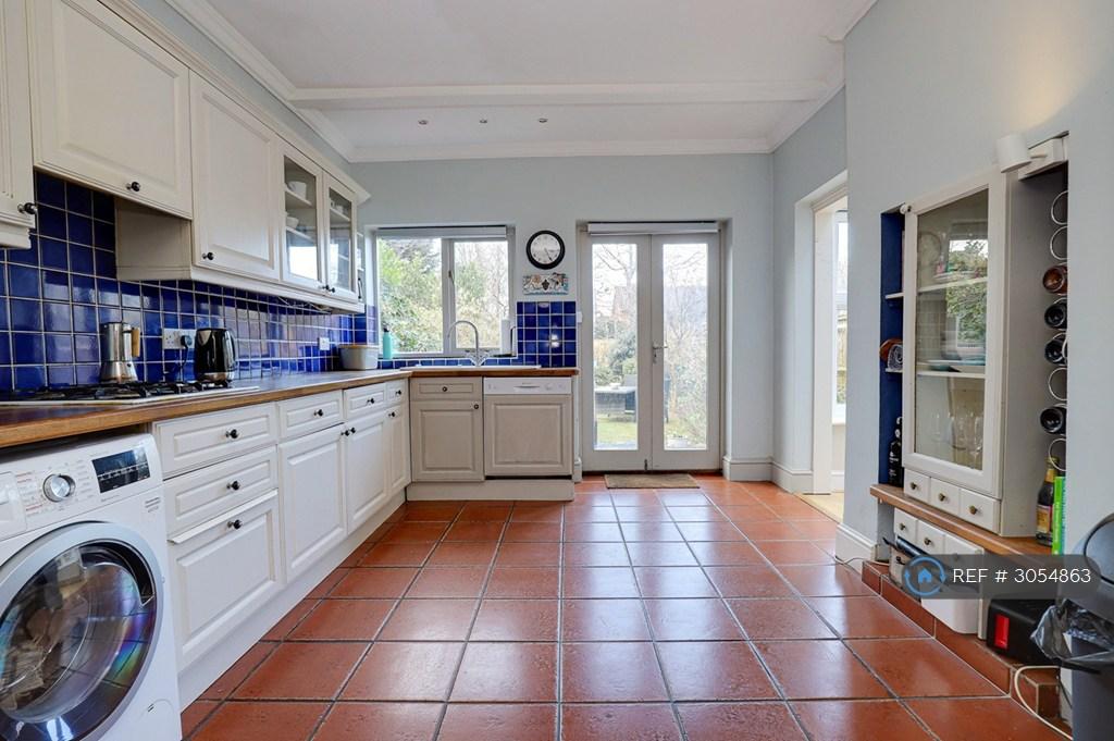 House in Reading, Caversham Heights - View 5