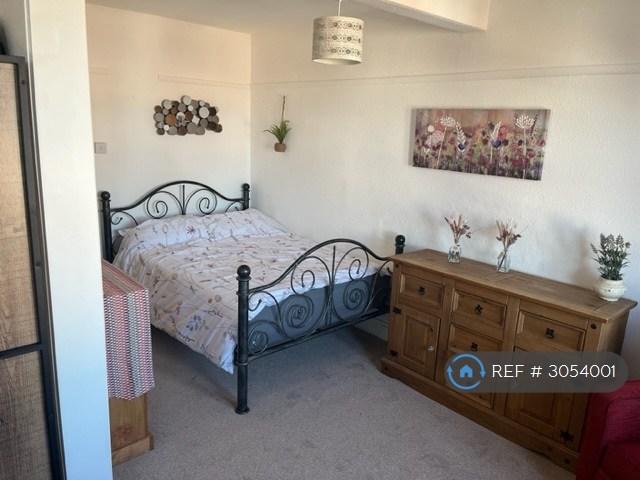 House in Southampton - View 2