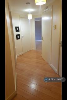 2 bedroom flat to rent, Chingford, London, E4