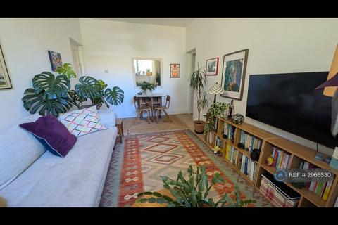 1 bedroom flat to rent, Queens Road, London, E11