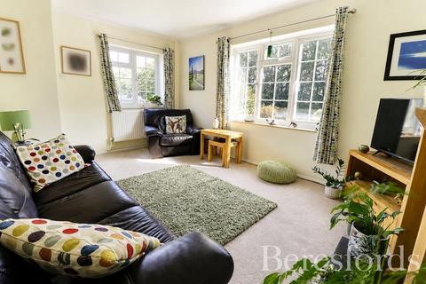 2 bedroom end of terrace house for sale, Running Waters, Brentwood, CM13