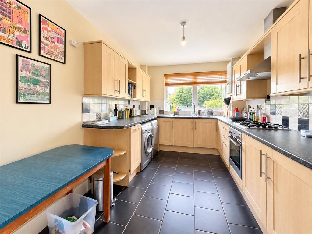 Apartment in Bournemouth, Westbourne - View 2