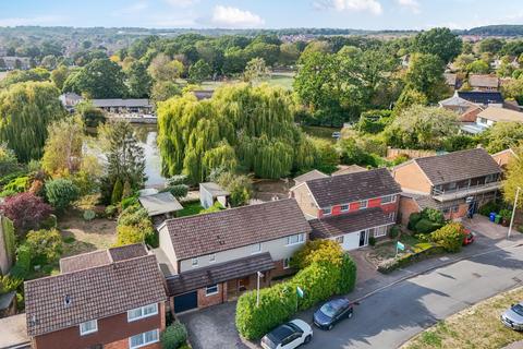 4 bedroom detached house for sale, Lakeside, Bracknell, Berkshire