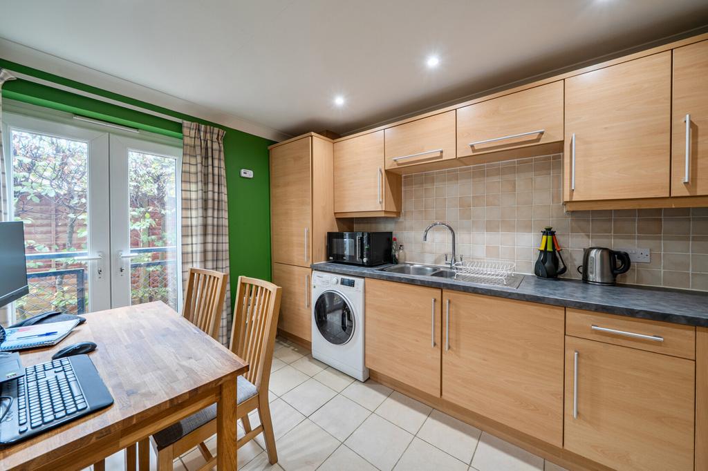 Apartment in Oxfordshire - View 4