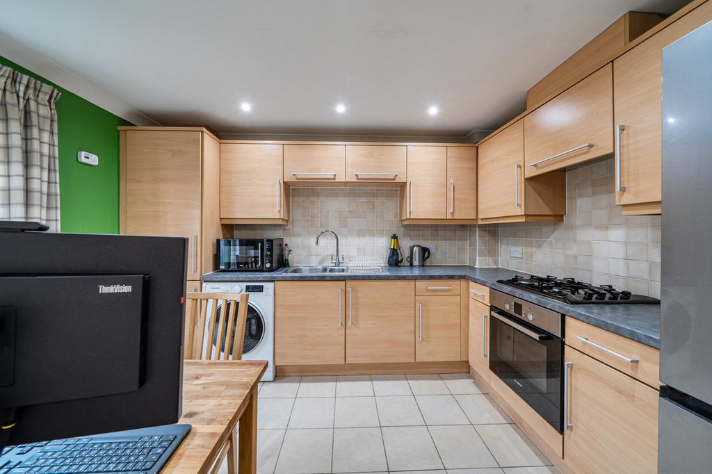 Apartment in Oxfordshire - View 5