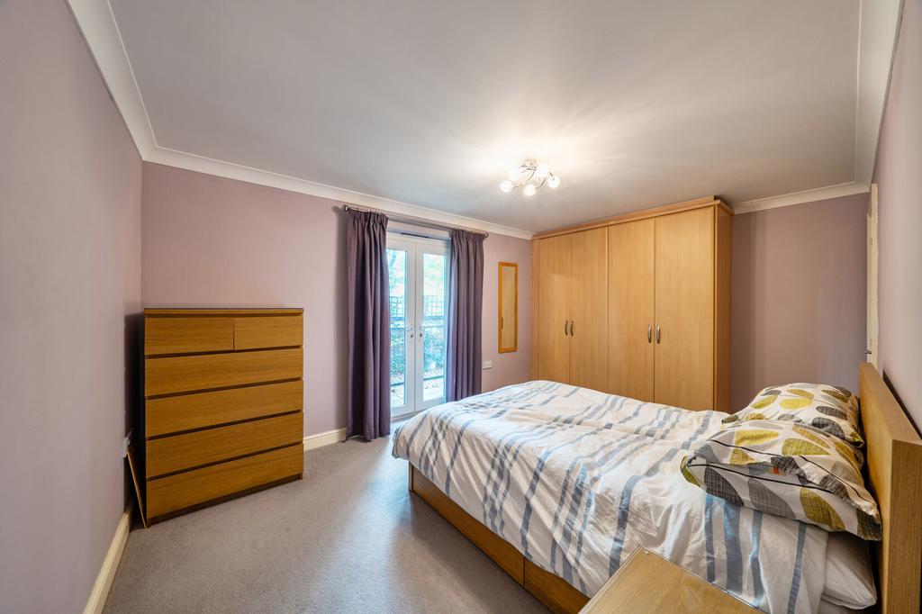 Apartment in Oxfordshire - More