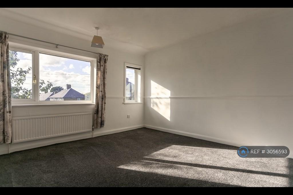 House in Leeds, West Yorkshire - View 4