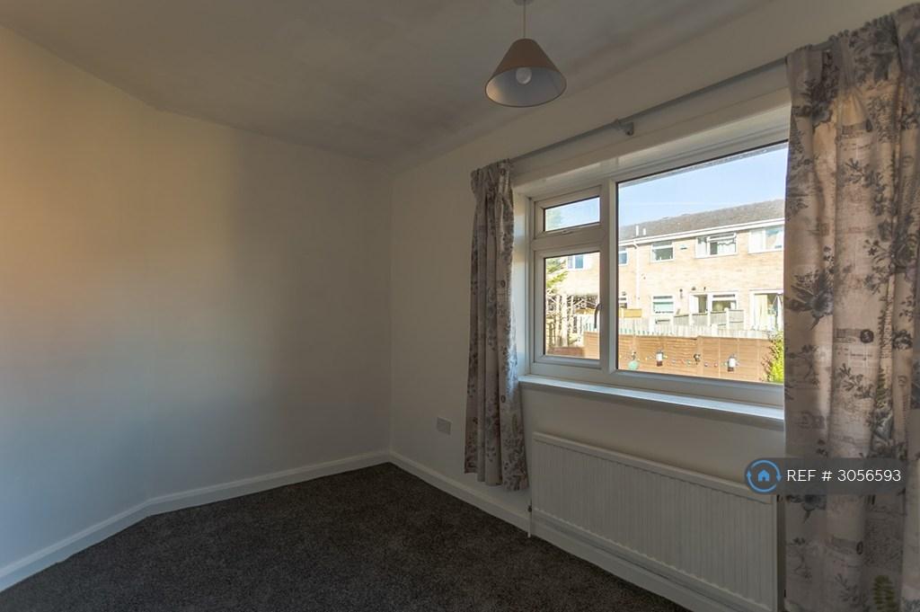 House in Leeds, West Yorkshire - View 5