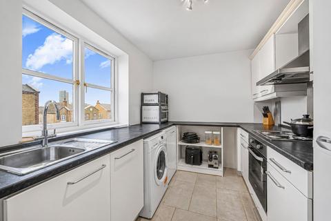 2 bedroom flat for sale, Heron Place, Rotherhithe, London, SE16