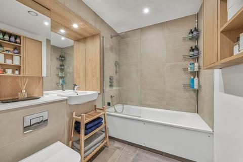 1 bedroom apartment for sale, Harbourside Court, 4 Gullivers Walk, London, SE8