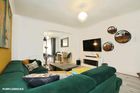 3 bedroom terraced house for sale, Lancaster Close, Brentwood, CM15