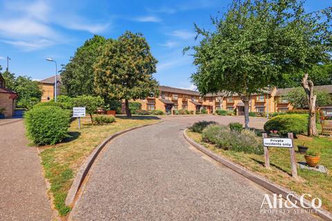 1 bedroom apartment for sale, Priestley Court, Grays