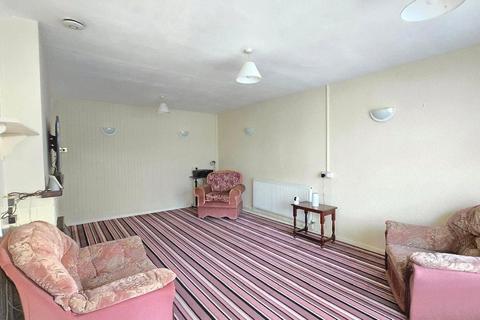 2 bedroom bungalow for sale, Fair Isle Drive, Nuneaton, Warwickshire, CV10