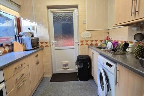 2 bedroom bungalow for sale, Fair Isle Drive, Nuneaton, Warwickshire, CV10