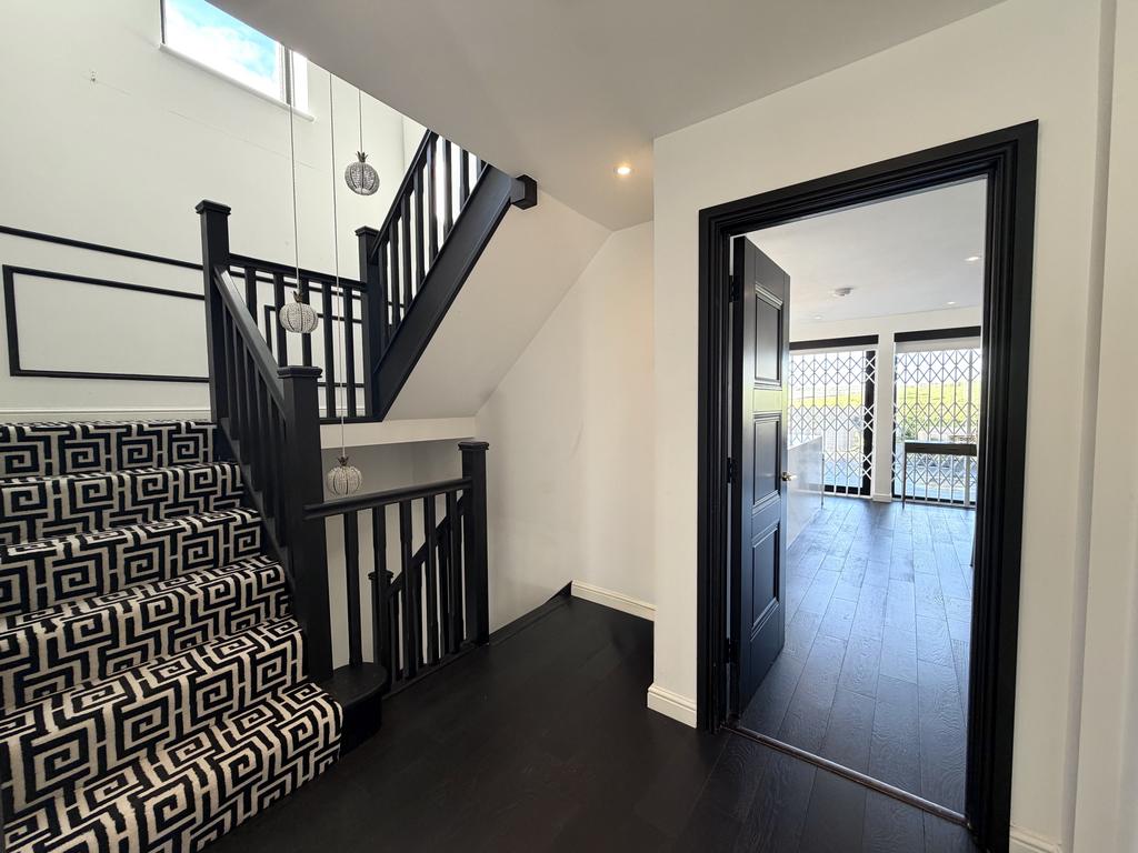 House in Brighton - View 2