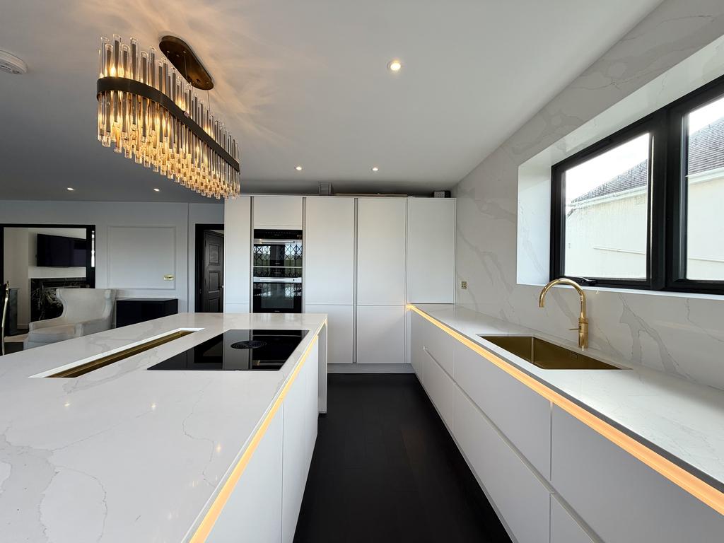 House in Brighton - More