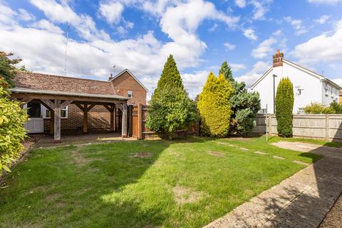 3 bedroom detached house for sale, The Butts, Alton, GU34