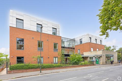 Healthcare facility to rent, Ashgate Rd Chesterfield S40 4AA