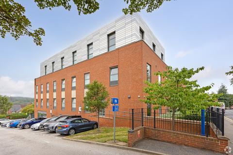 Healthcare facility to rent, Ashgate Rd Chesterfield S40 4AA