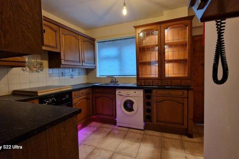 3 bedroom terraced house to rent, John Kennedy Road, Mottram In Longdendale, Hyde