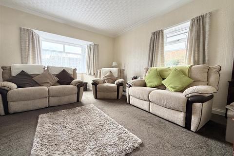 3 bedroom detached bungalow for sale, Wigston Lane, Leicester LE2
