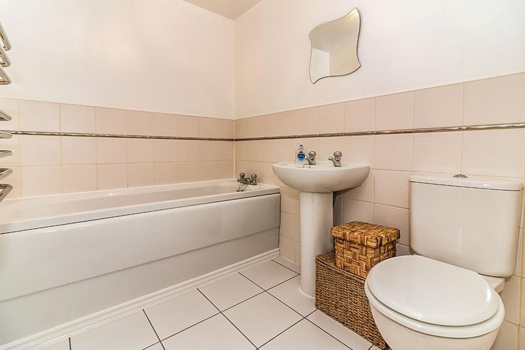 Apartment in Greater Manchester - More