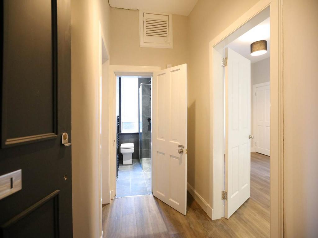 Apartment in Edinburgh - View 2
