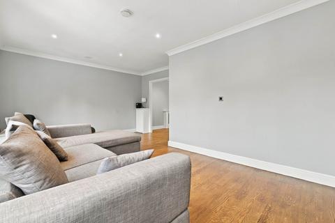 4 bedroom terraced house for sale, Osborne Heights, Brentwood CM14