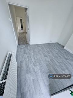 2 bedroom terraced house to rent, Gladys Terrace, Smethwick, B67