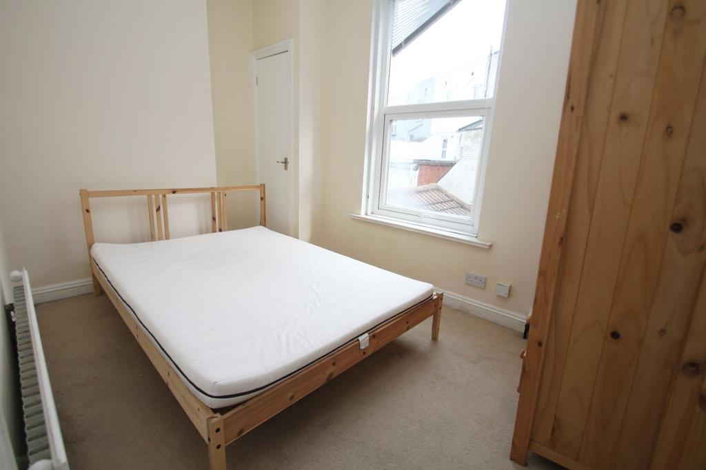 Apartment in Bournemouth - View 4